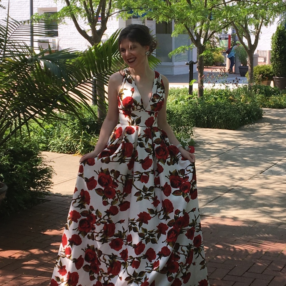 🌹PROM/EVENING GOWN🌹. - Picture 3 of 5